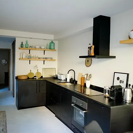 شقة فندقية Center With Pool روندا